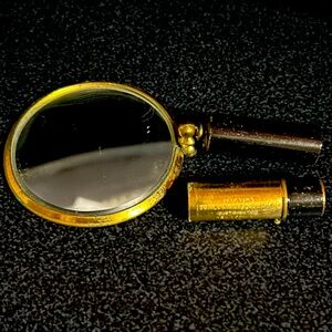 Schildkraut prod corp vintage lipstick case with mirror